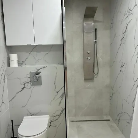 Srodmiescie - Plac Unii 44 A Апартаменты *